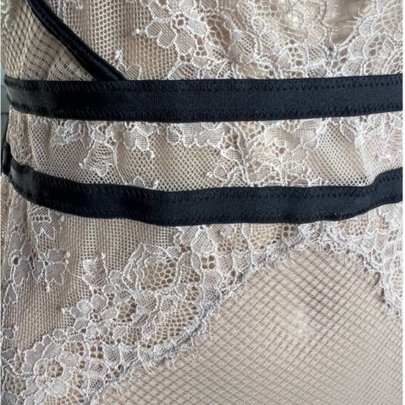 La Senza Lace Bodysuit / Size L / Taupe & Black - Picture 3 of 9